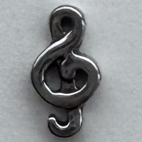 Origami Owl Treble Clef Necklace Floating Charm - Picture 1 of 2